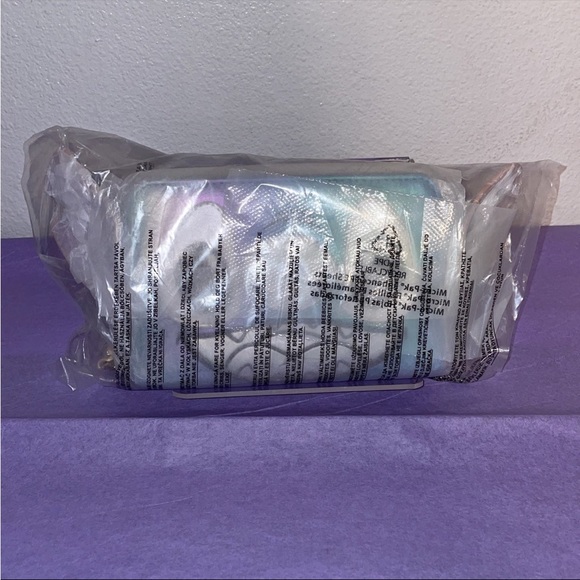 LE Loungefly Disney 100 Platinum Iridescent Stitch Cosplay Zip Around Wallet - Picture 7 of 8